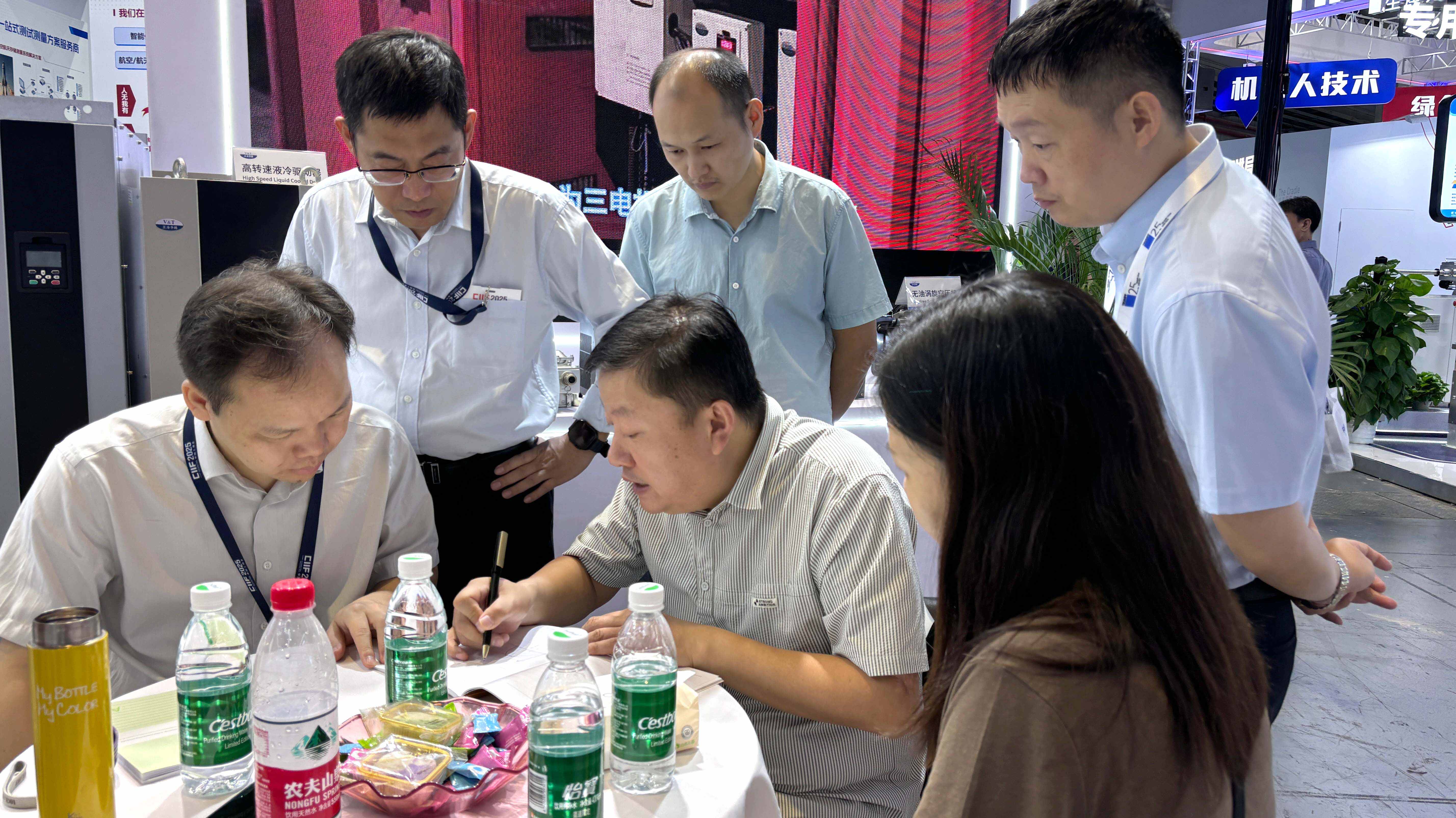 开云手机在线登陆入口2025上海工博会圆满收官! 开云手机在线登陆入口2025上海工博会圆满收官!